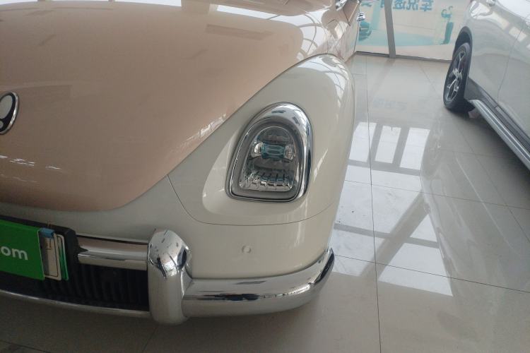 Used ORA Ballet Cat 2022 401 km Nutcracker Edition Left Front Headlight