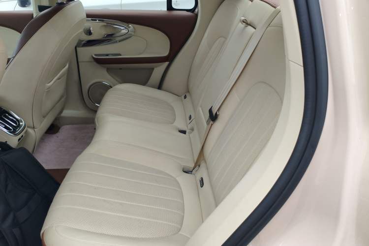 Used ORA Ballet Cat 2022 401 km Nutcracker Edition Left Rear Seat