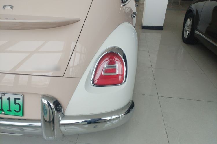 Used ORA Ballet Cat 2022 401 km Nutcracker Edition Right Rear Taillight