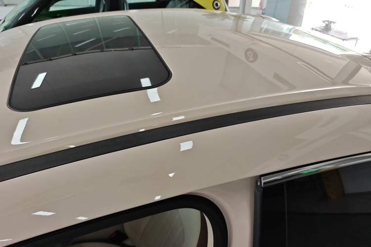 Used ORA Ballet Cat 2022 401 km Nutcracker Edition Roof