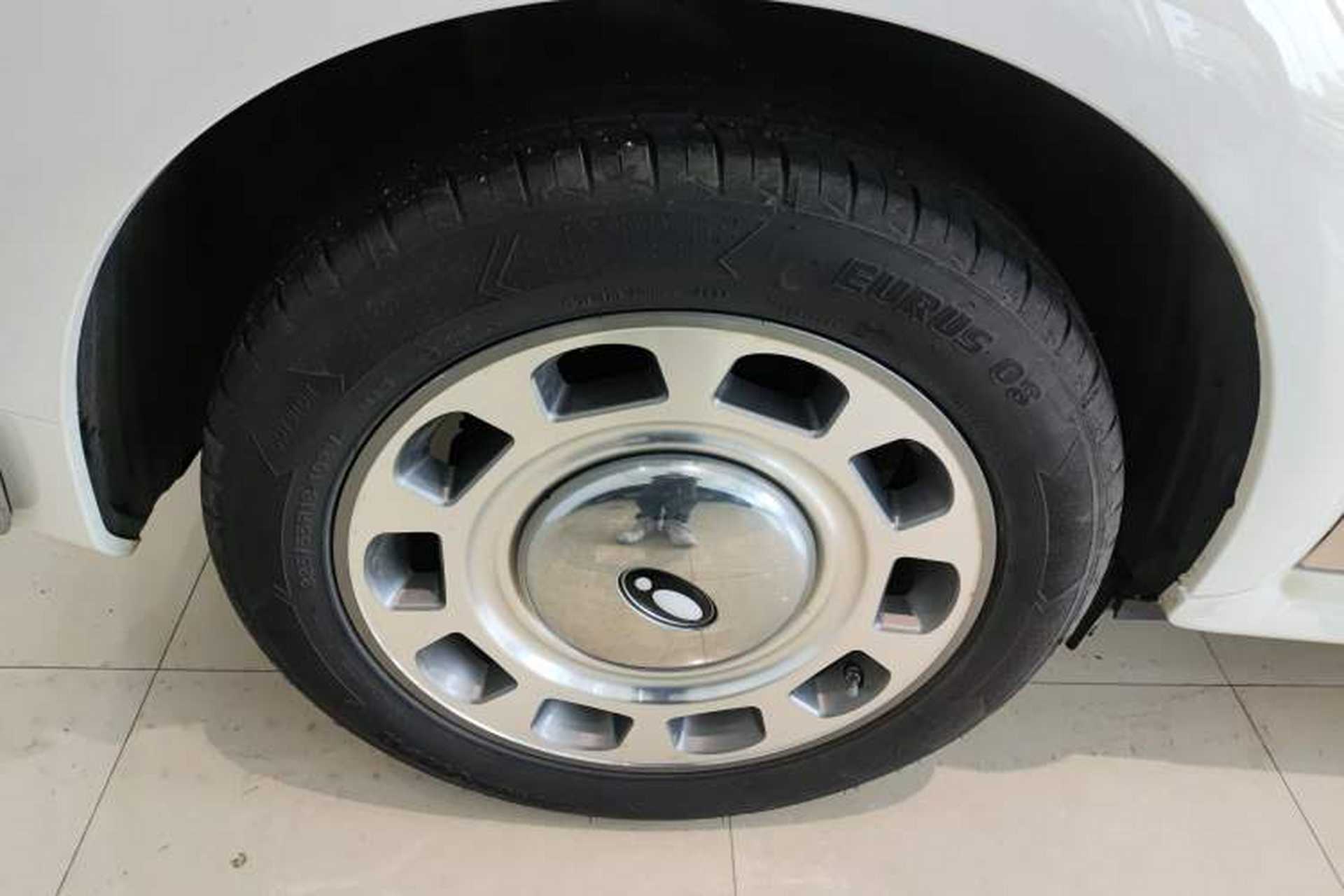 Used ORA Ballet Cat 2022 401 km Nutcracker Edition Right Rear Wheel Hub