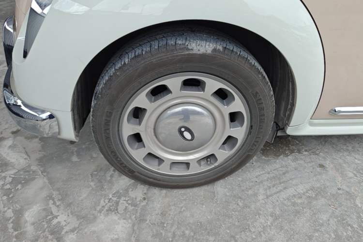 Used ORA Ballet Cat 2022 401 km Alice Edition Right Rear Wheel Hub