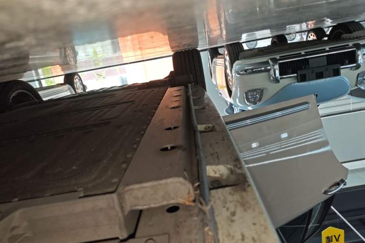 Used ORA Ballet Cat 2022 401 km Alice Edition Right Side Sill
