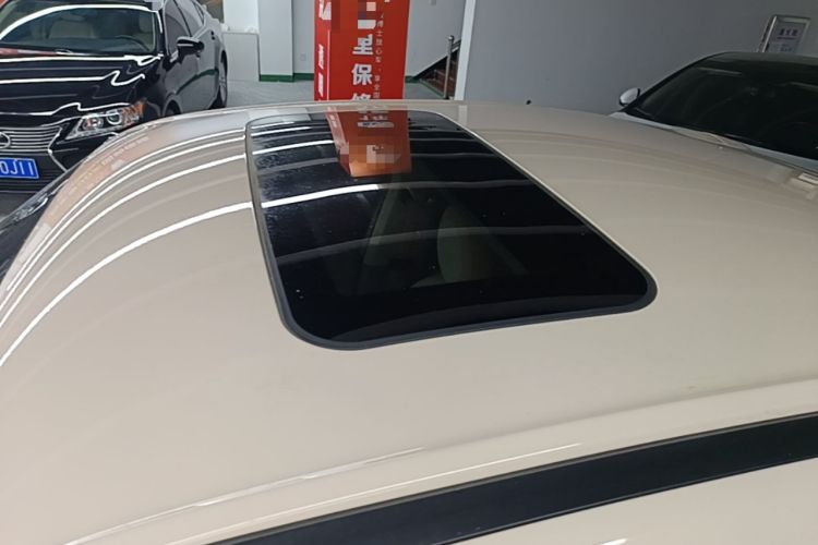 Used ORA Ballet Cat 2022 401 km Nutcracker Edition Roof