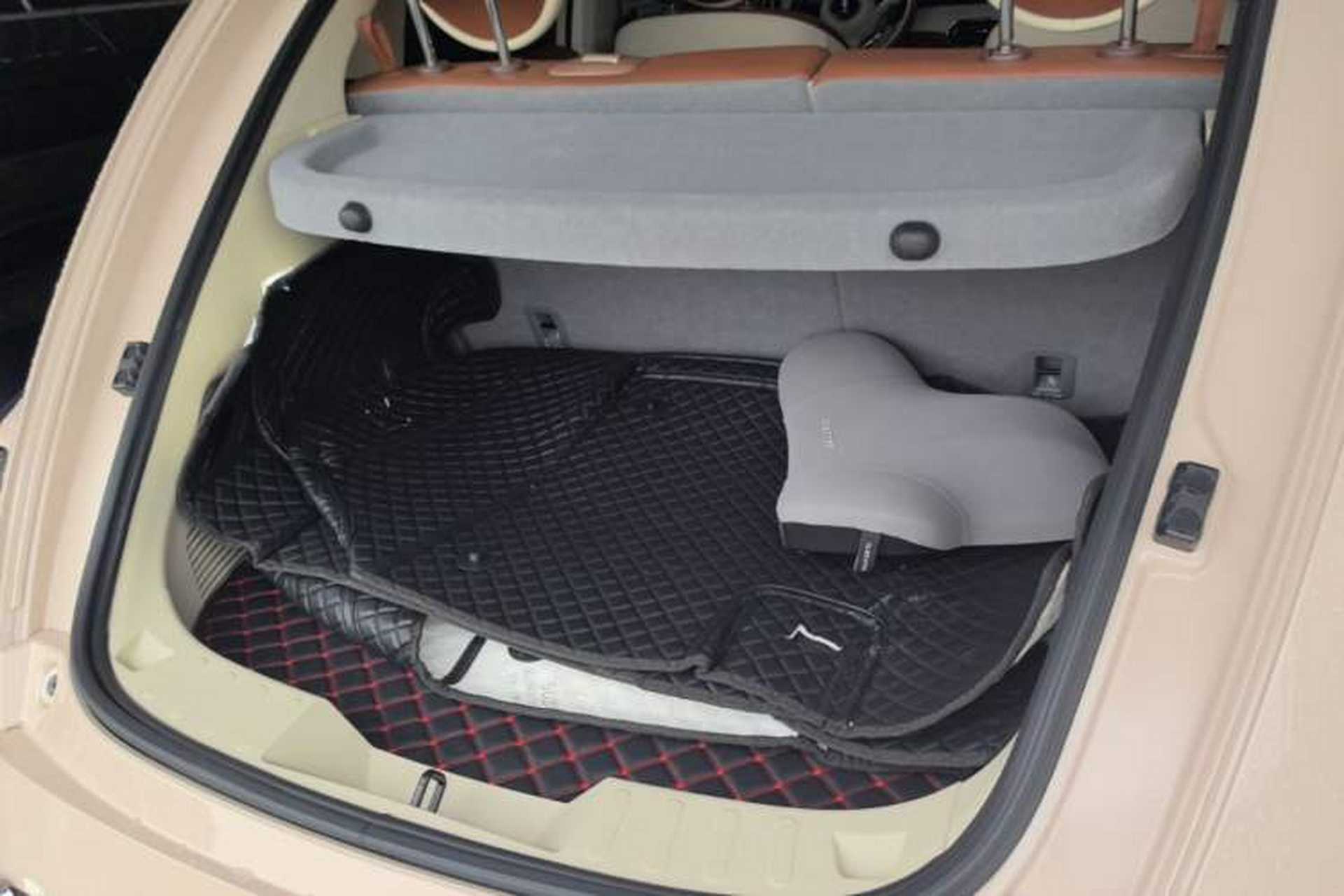 Used ORA Ballet Cat 2022 401 km Nutcracker Edition Trunk