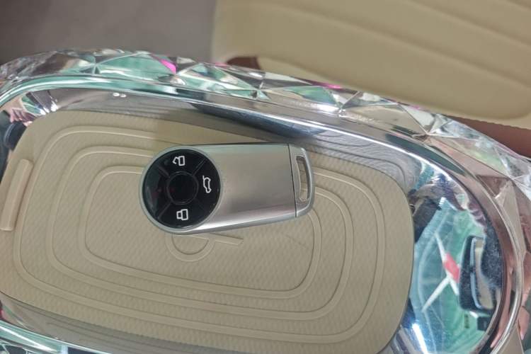 Used ORA Ballet Cat 2022 401 km Nutcracker Edition Vehicle Key