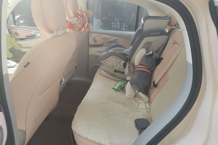 Used ORA Ballet Cat 2022 500 km Swan Lake Edition Left Rear Seat