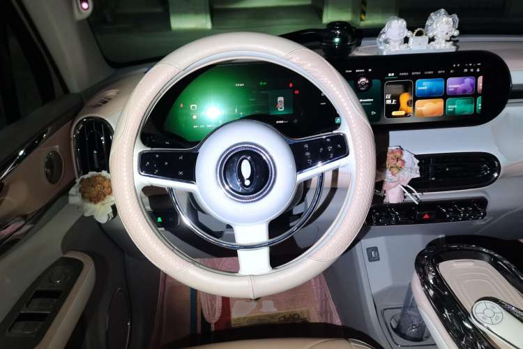 Used ORA Ballet Cat 2022 401 km Nutcracker Edition Steering Wheel