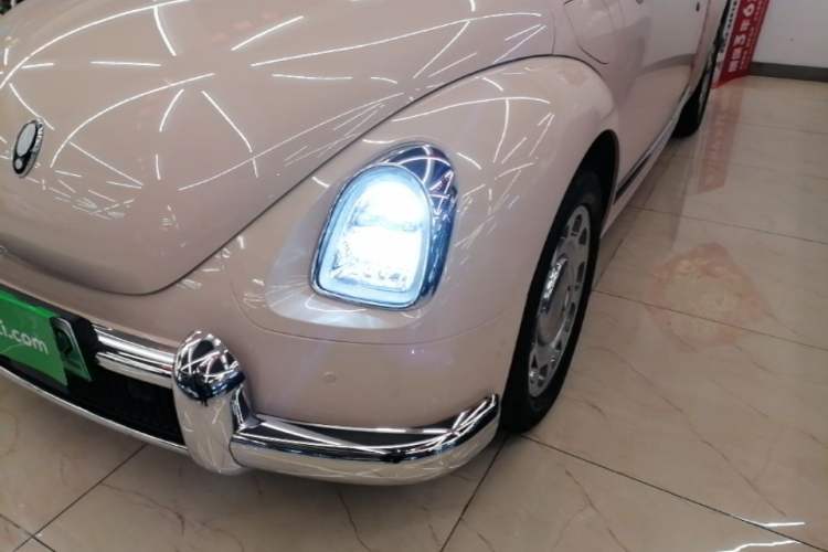 Used ORA Ballet Cat 2022 401 km Nutcracker Edition Left Front Headlight