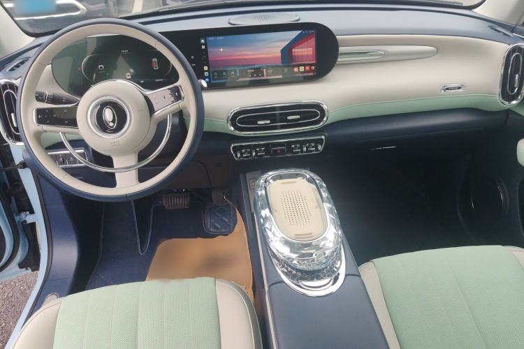 Used ORA Ballet Cat 2023 401 km Luxury Version Center Console
