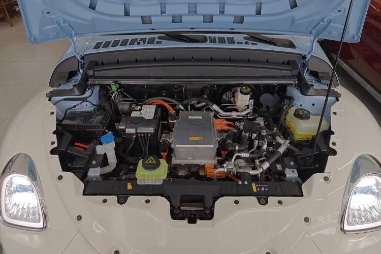 Used ORA Ballet Cat 2023 401 km Luxury Version Engine Bay