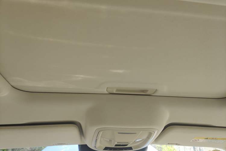 Used ORA Ballet Cat 2023 401 km Luxury Version Headliner