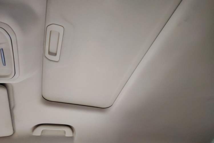 Used ORA Ballet Cat 2023 401 km Luxury Version Headliner