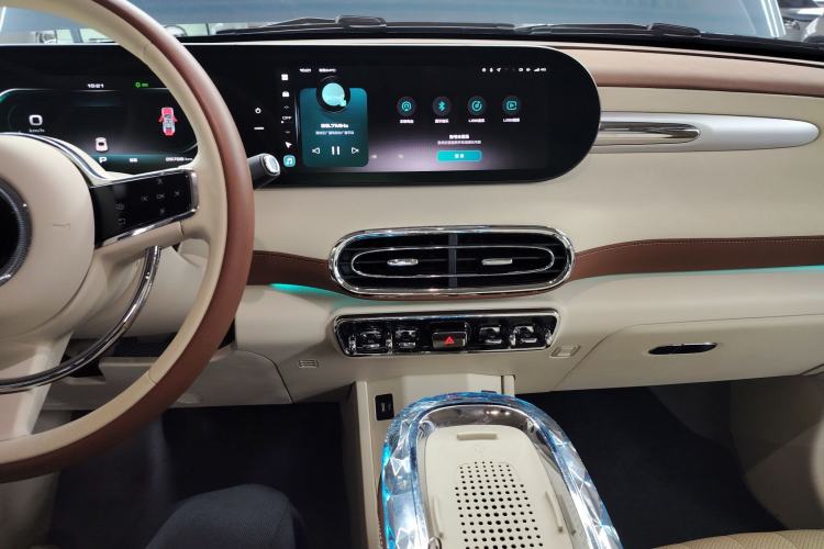 Used ORA Ballet Cat 2023 401 km Luxury Version Interior 2