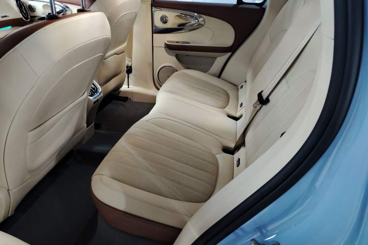 Used ORA Ballet Cat 2023 401 km Luxury Version Interior 4