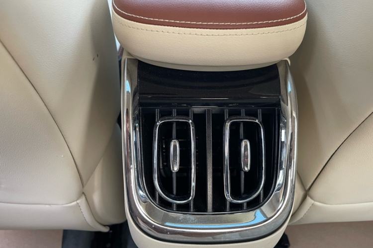 Used ORA Ballet Cat 2023 401 km Luxury Version Interior 7