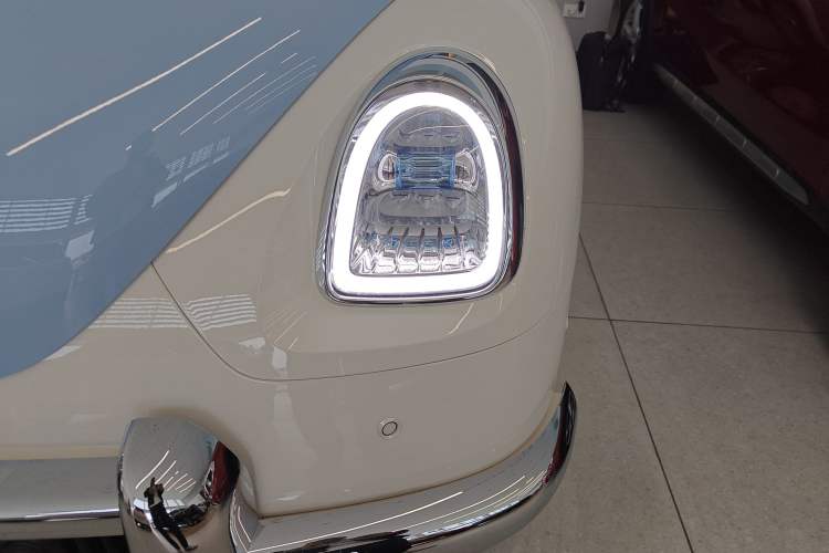 Used ORA Ballet Cat 2023 401 km Luxury Version Left Front Headlight