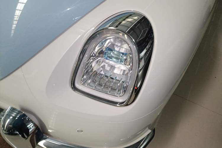 Used ORA Ballet Cat 2023 401 km Luxury Version Left Front Headlight