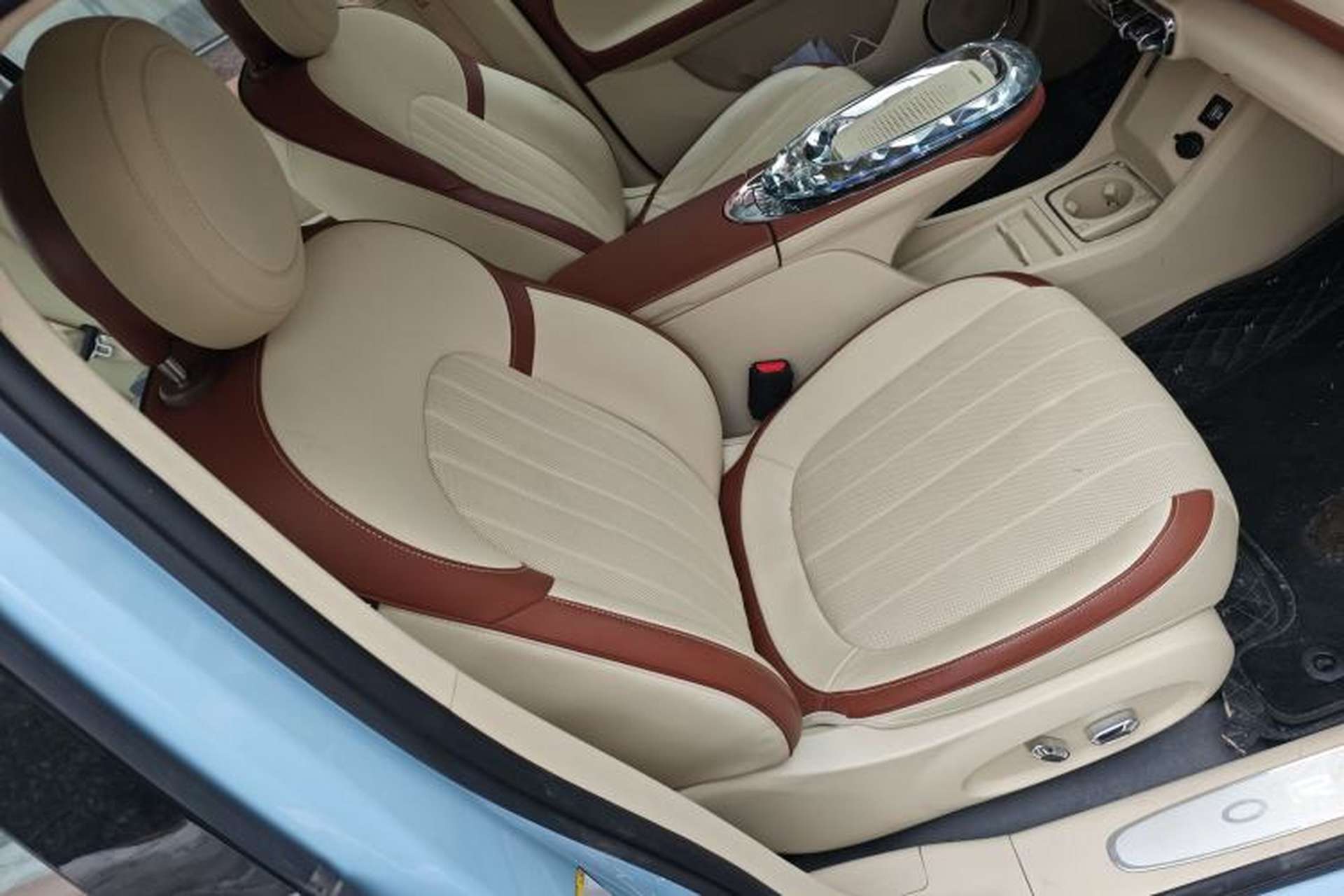 Used ORA Ballet Cat 2023 401 km Luxury Version Right Front Seat