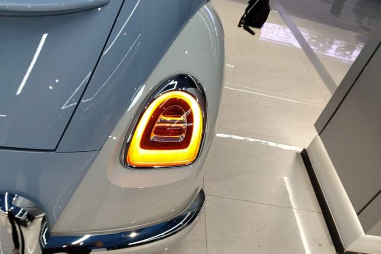 Used ORA Ballet Cat 2023 401 km Luxury Version Right Rear Taillight
