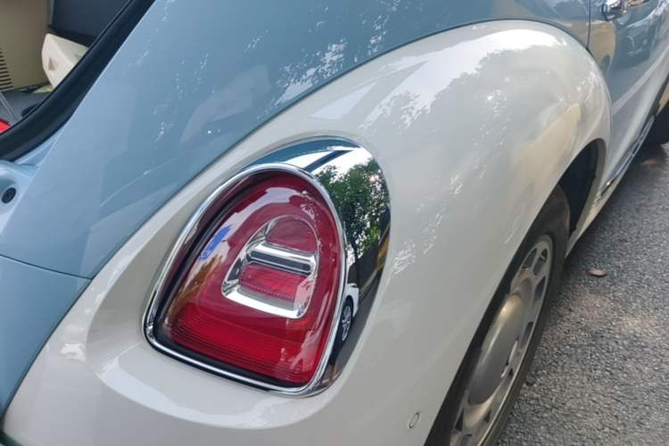 Used ORA Ballet Cat 2023 401 km Luxury Version Right Rear Taillight