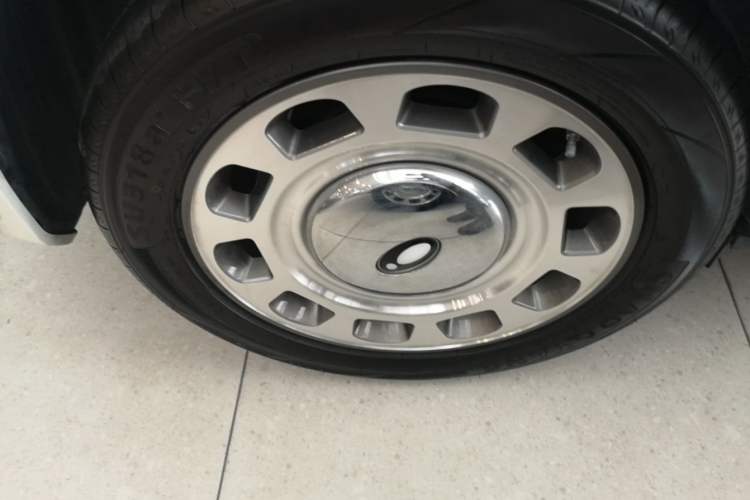 Used ORA Ballet Cat 2023 401 km Luxury Version Right Rear Wheel Hub