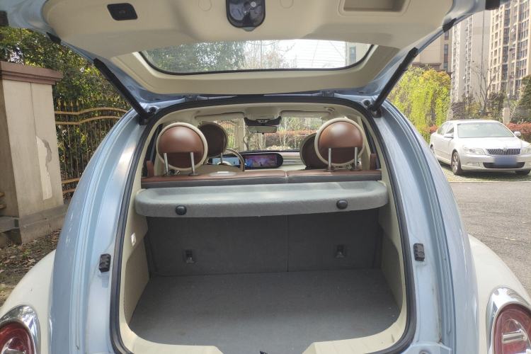 Used ORA Ballet Cat 2023 401 km Luxury Version Trunk
