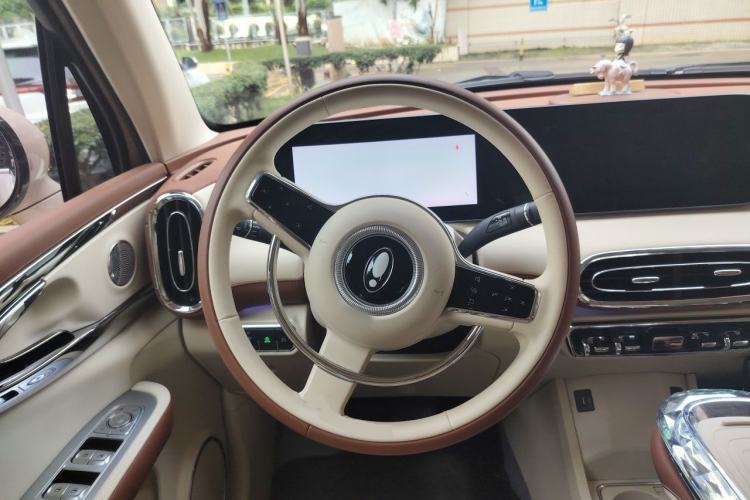 Used ORA Ballet Cat 2023 401 km Luxury Version Steering Wheel