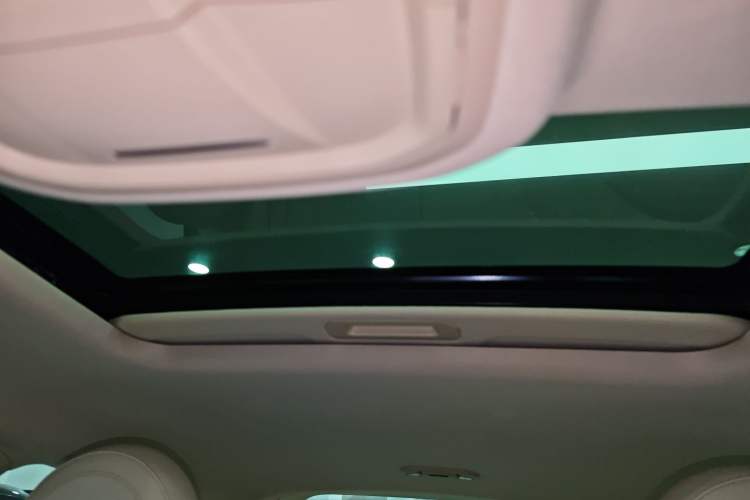 Used ORA Ballet Cat 2023 401 km Luxury Version Headliner