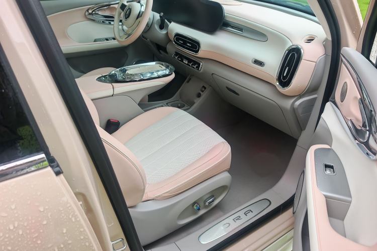 Used ORA Ballet Cat 2023 401 km Luxury Version Interior 3