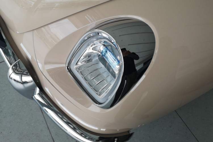 Used ORA Ballet Cat 2023 401 km Luxury Version Left Front Headlight