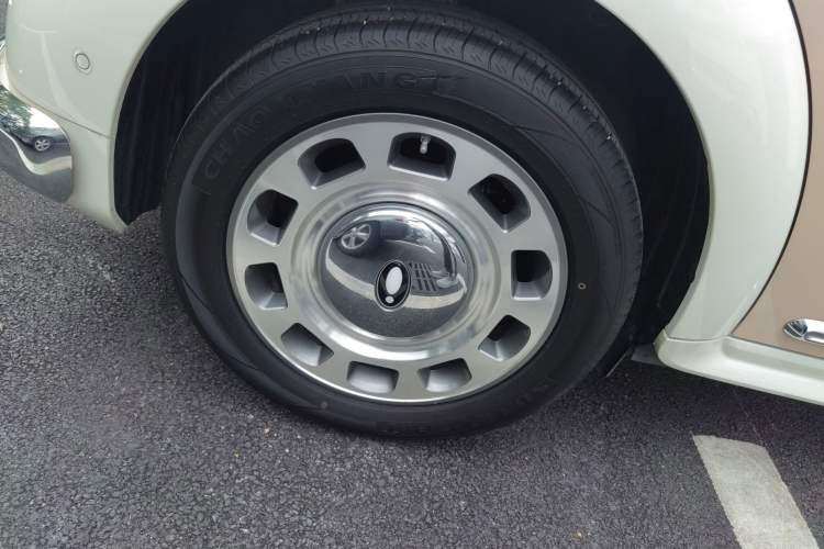 Used ORA Ballet Cat 2023 401 km Luxury Version Right Rear Wheel Hub
