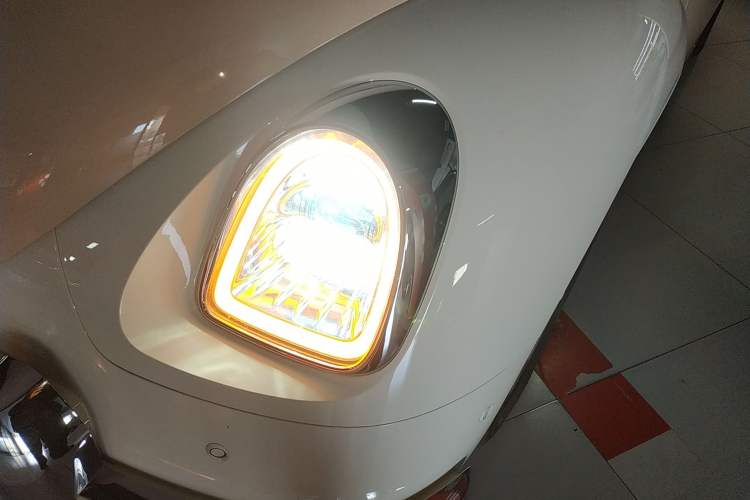Used ORA Ballet Cat 2023 401 km Luxury Version Left Front Headlight