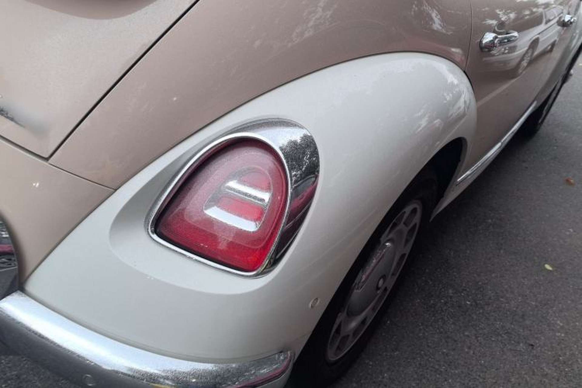 Used ORA Ballet Cat 2023 401 km Luxury Version Right Rear Taillight