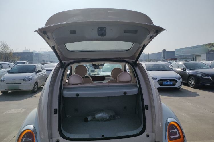 Used ORA Ballet Cat 2023 401 km Luxury Version Trunk