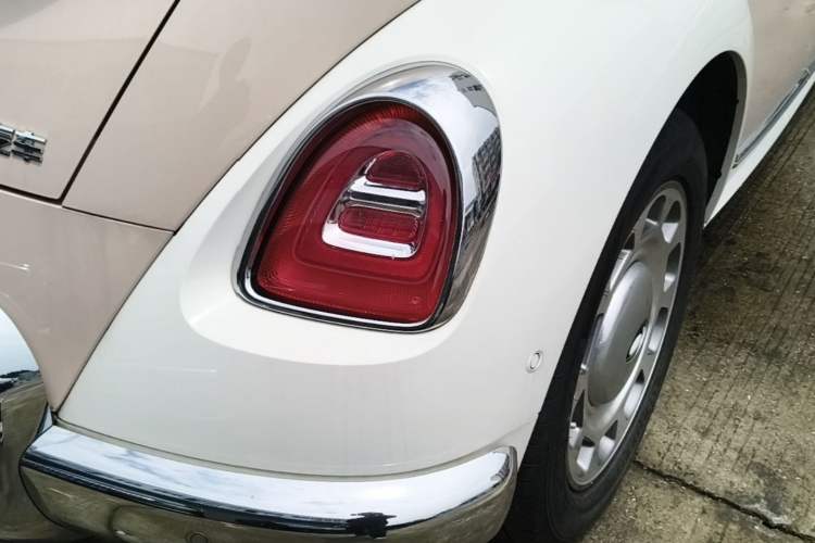 Used ORA Ballet Cat 2023 401 km Luxury Version Right Rear Taillight