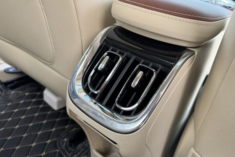 Used ORA Ballet Cat 2023 401 km Luxury Version Interior 8