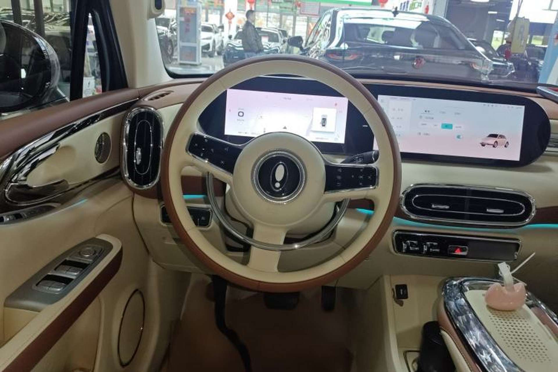 Used ORA Ballet Cat 2023 401 km Luxury Version Steering Wheel