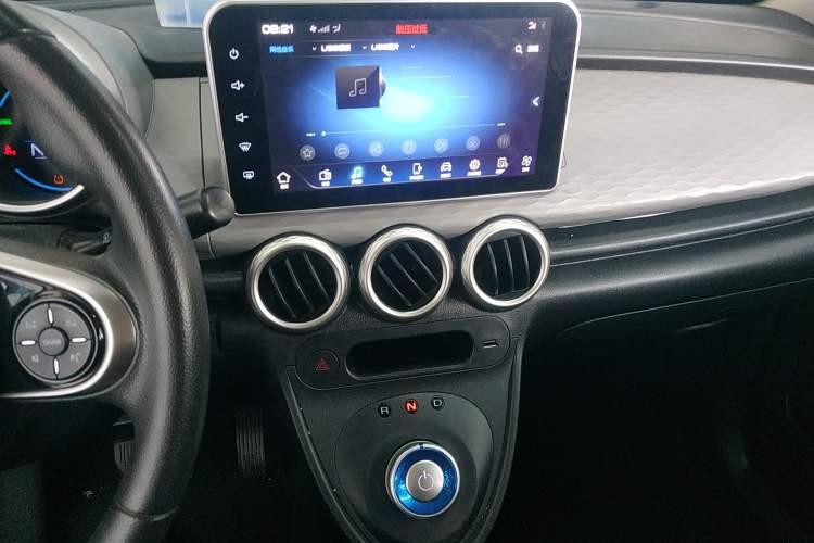 Used ORA Black Cat 2021 351 km Standard Version Audio And AC Panel
