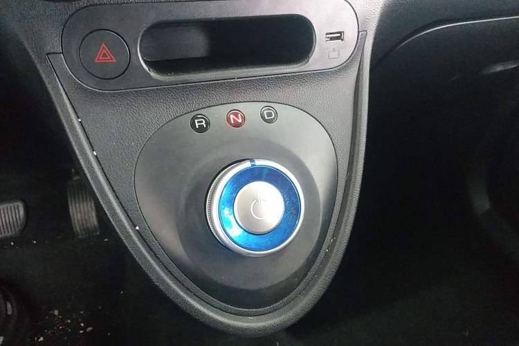 Used ORA Black Cat 2021 351 km Standard Version Gear Lever