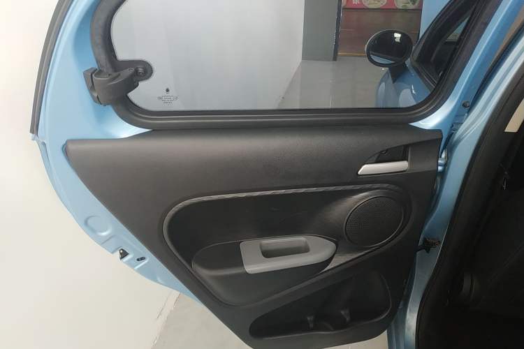 Used ORA Black Cat 2021 351 km Standard Version Interior 8