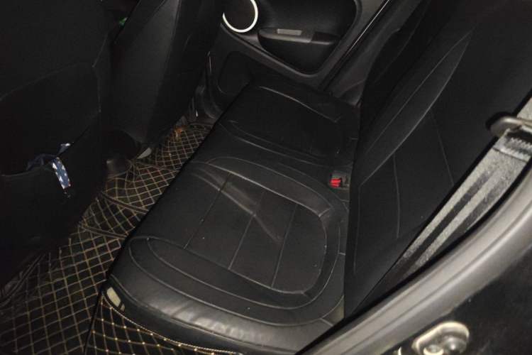 Used ORA Black Cat 2021 301 km Basic Version Left Rear Seat