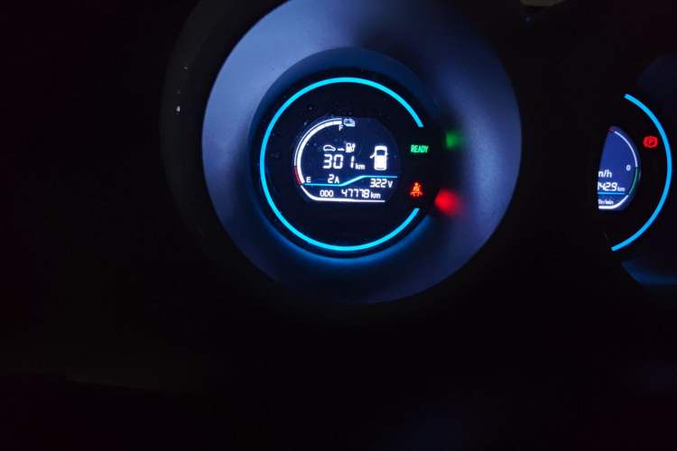 Used ORA Black Cat 2021 301 km Basic Version Odometer Close Up