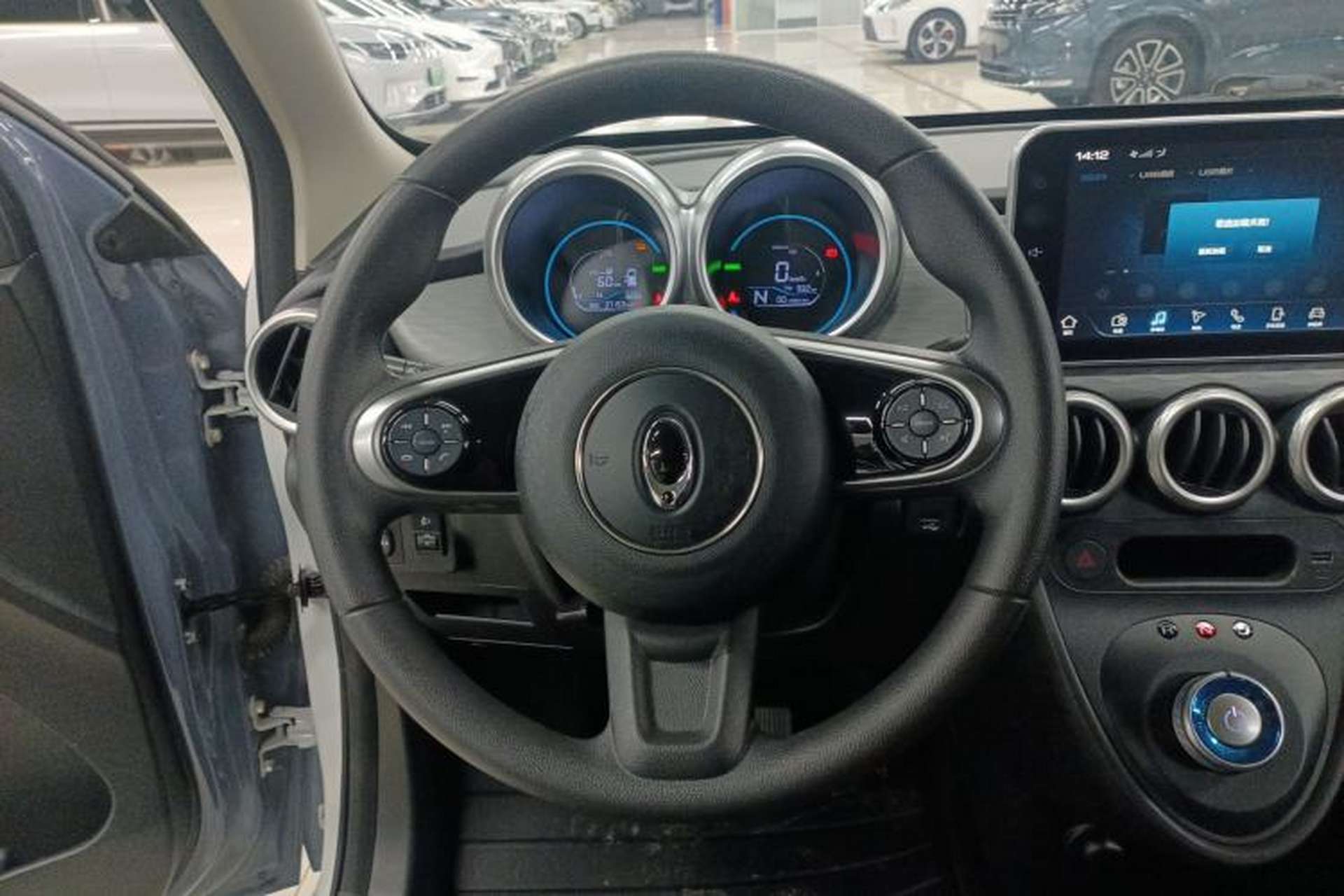 Used ORA Black Cat 2021 351 km Luxury Version Steering Wheel