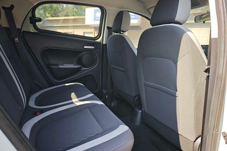 Used ORA Black Cat 2022 301km "Cute & Dynamic" Phosphate Iron Lithium Interior 9