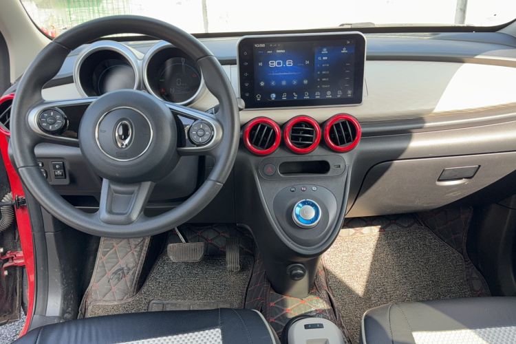 Used ORA Black Cat 2021 301 km Basic Version Interior 3