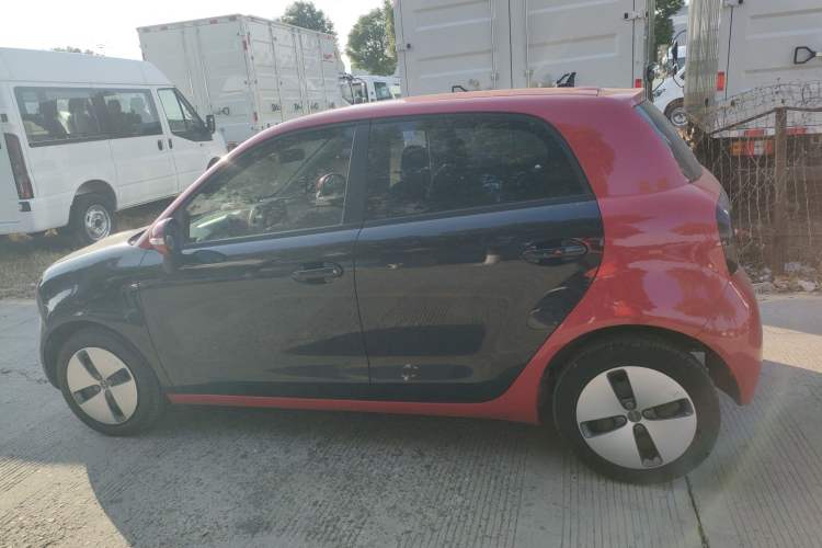 Used ORA Black Cat 2019 301km Standard Edition Exterior 3