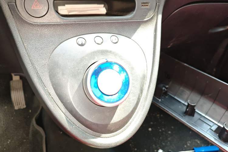Used ORA Black Cat 2019 301km Standard Edition Gear Lever