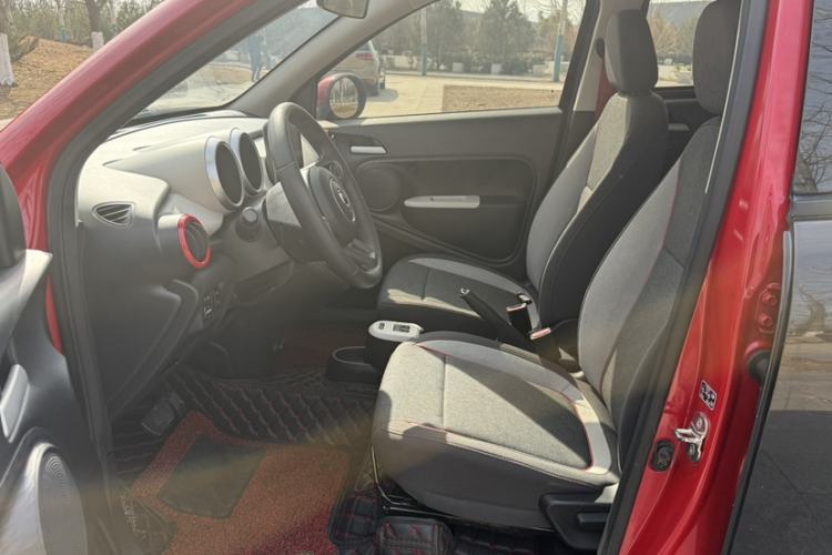 Used ORA Black Cat 2019 301km Standard Edition Interior 2