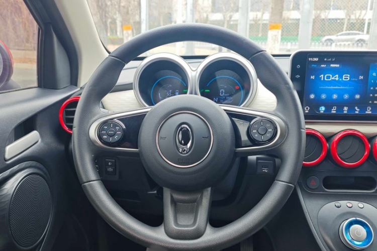 Used ORA Black Cat 2019 301km Standard Edition Interior 2